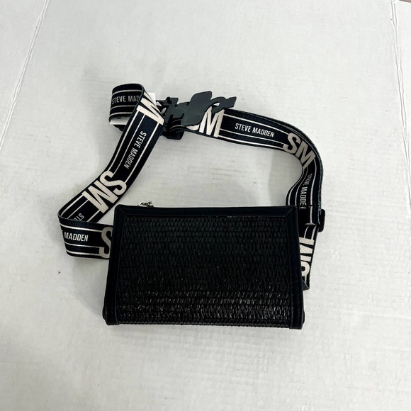 Steve Madden Handbags - Steve Madden Black Woven Fanny Pack